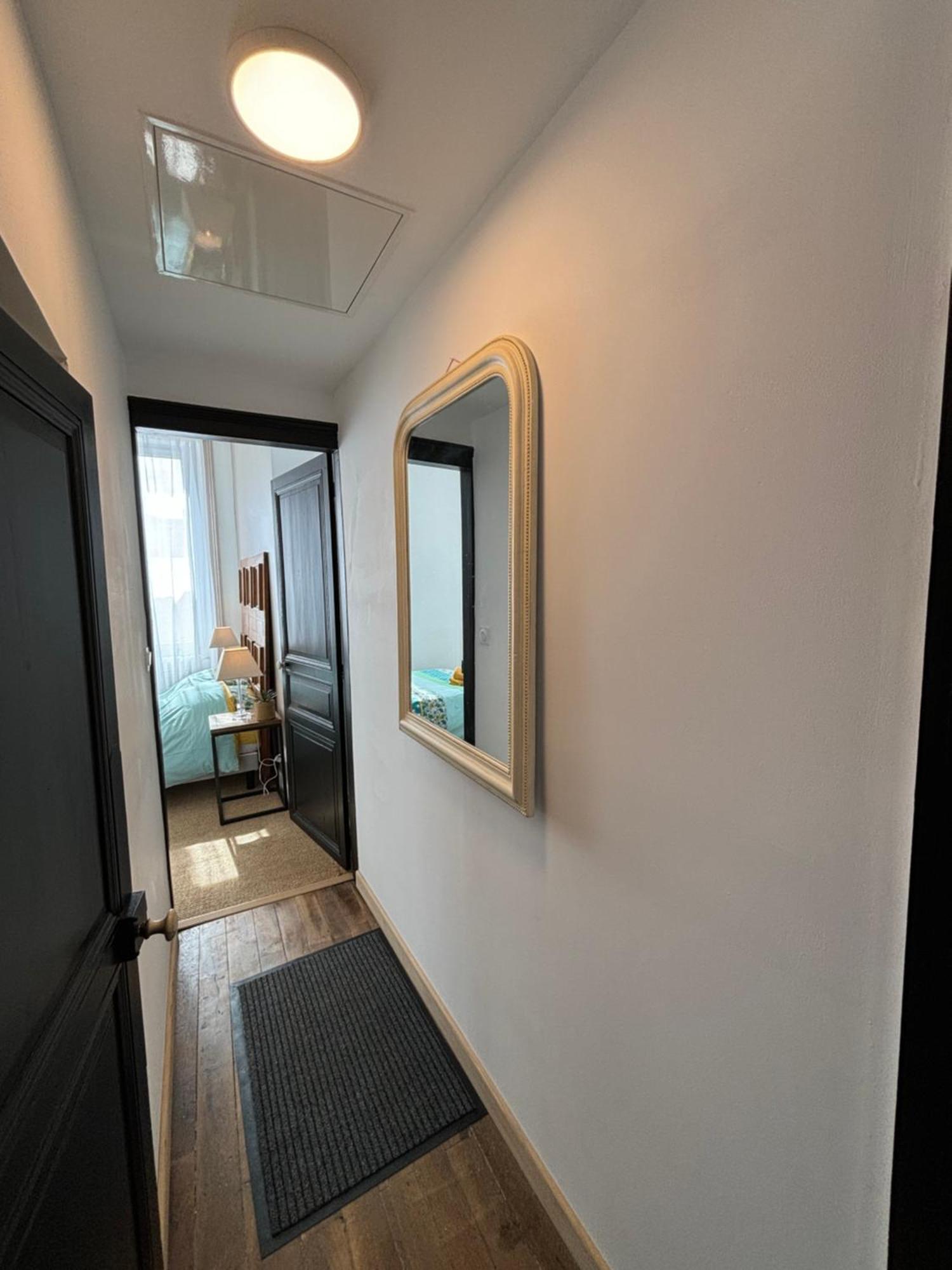 Maison A La Guitarde - Hotel Particulier Hippolyte Chateauroux Exterior photo